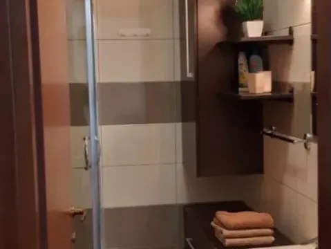 Izdavanje, jednosoban stan, 59m², City Kvart, Podgorica - image 8