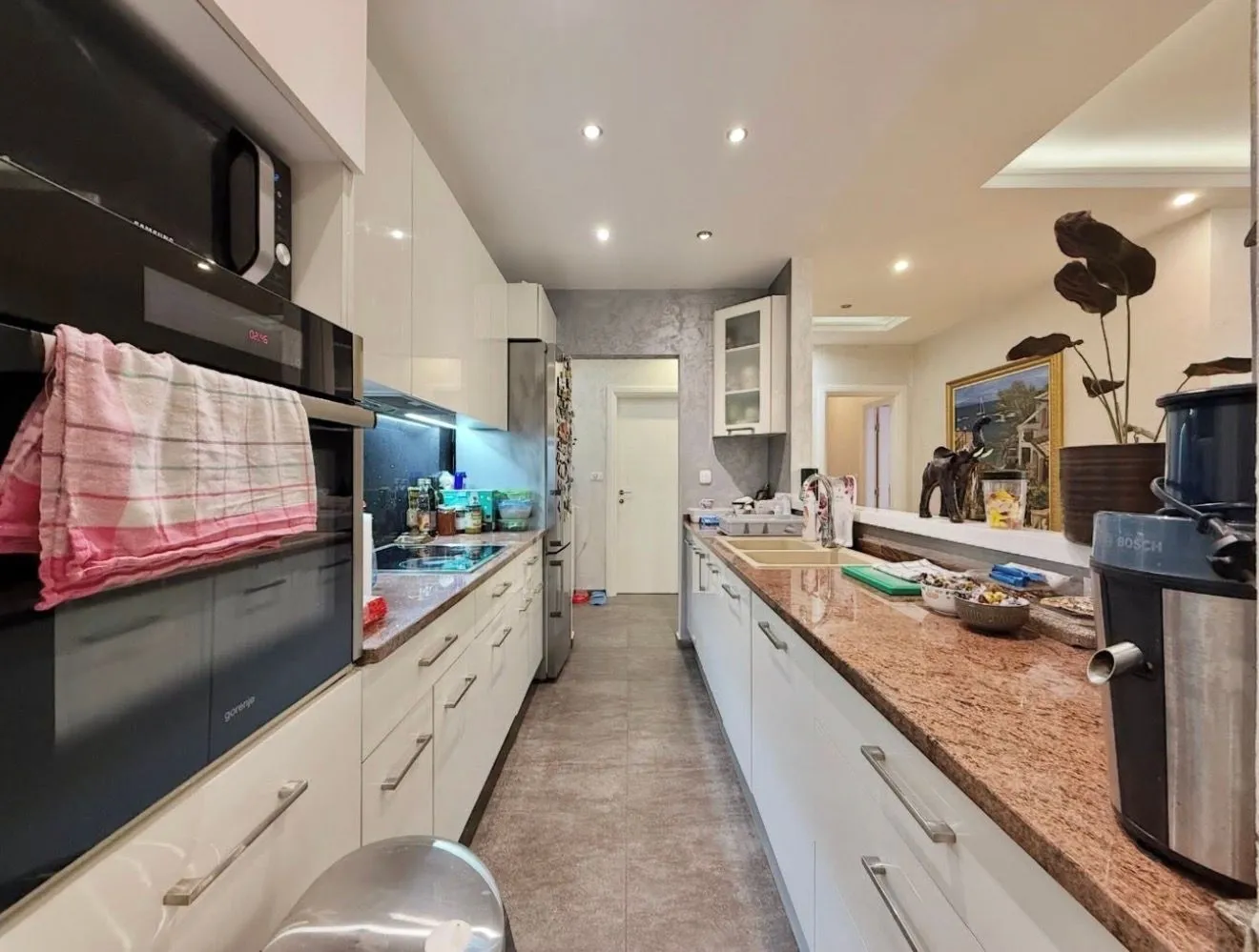 Prodaja, trosoban stan, 140m², Momišići, Podgorica