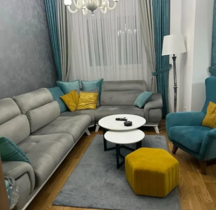 Izdavanje, dvosoban stan, 65m², Pobrežje, Podgorica