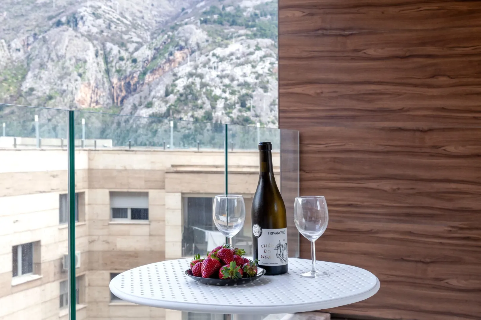 Prodaja, dvosoban stan, 64m², Kotor, Crna Gora