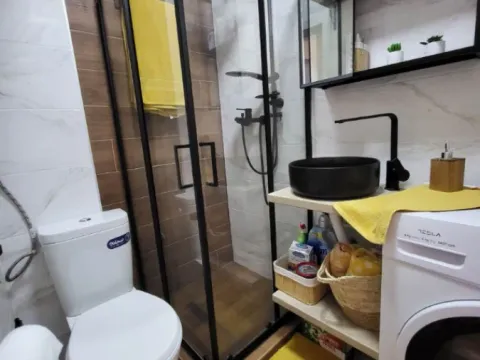 Prodaja, trosoban stan, 46m², Bulevar patrijarha Pavla, Novi Sad Sve Podlokacije - image 9