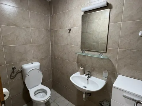 Izdavanje, dvosoban stan, 70m², Makedonsko naselje, Bar - image 2