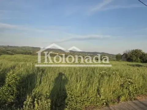 Zemljište in Djurinci
