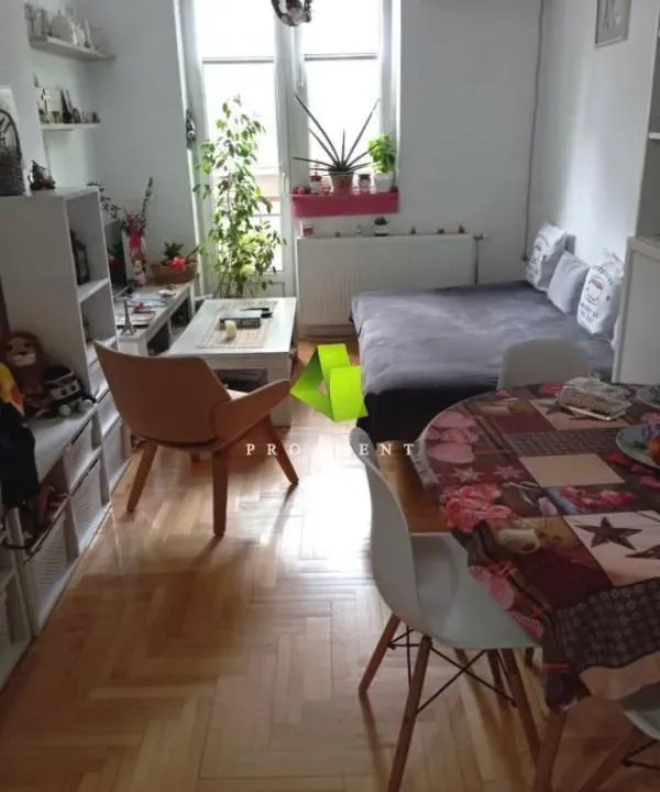 Prodaja, jednosoban stan, 37m², Palilula, Niš
