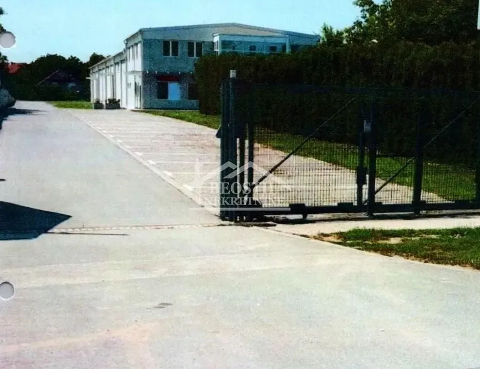 Sale, office space, 1534m², Stari Banovci, Stara Pazova