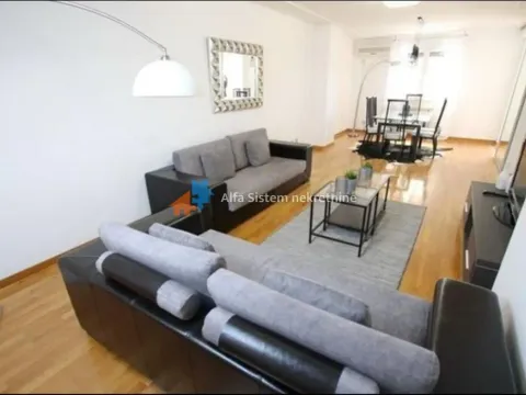 Izdavanje, četvorosoban stan, 130m², Savski Venac, Beograd - image 2