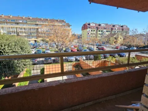 Izdavanje, dvosoban stan, 71m², Stari Aerodrom, Podgorica - image 10