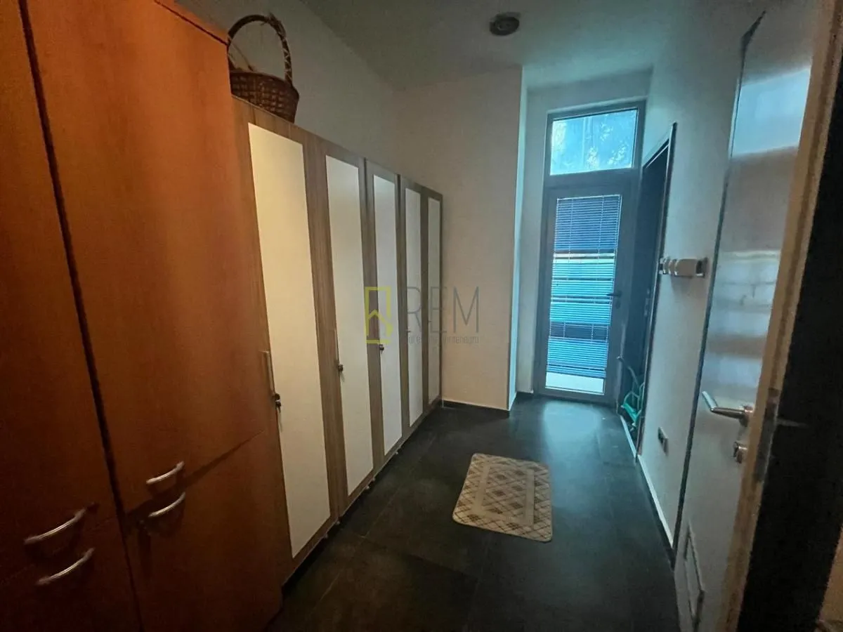 Sale, office space, 327m², Blok 5, Podgorica