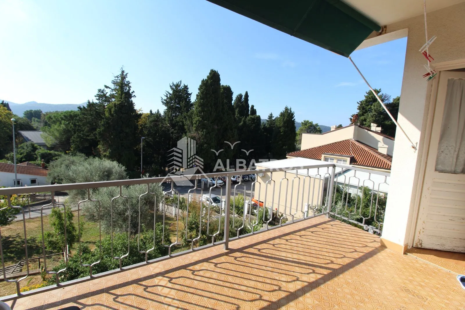 Izdavanje, kuća, 125m², Bar, Crna Gora