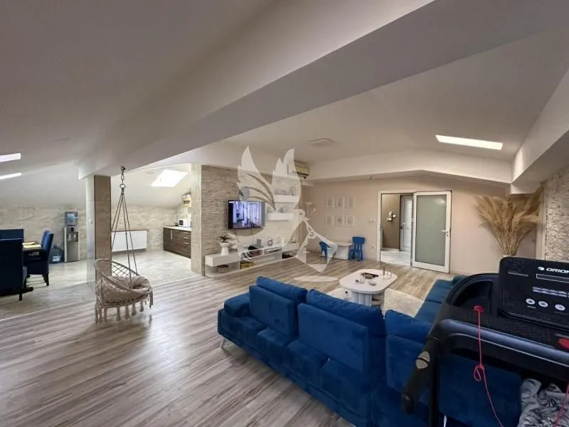 Sale, apartment, 173m², Tozino Voce, Mladenovac