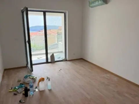 Prodaja, jednosoban stan, 42m², Bečići, Budva