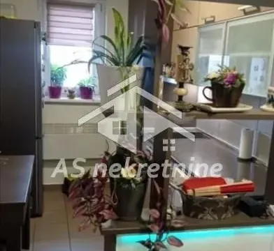 Rent, apartment, 100m², Savski Venac, Beograd - image 4