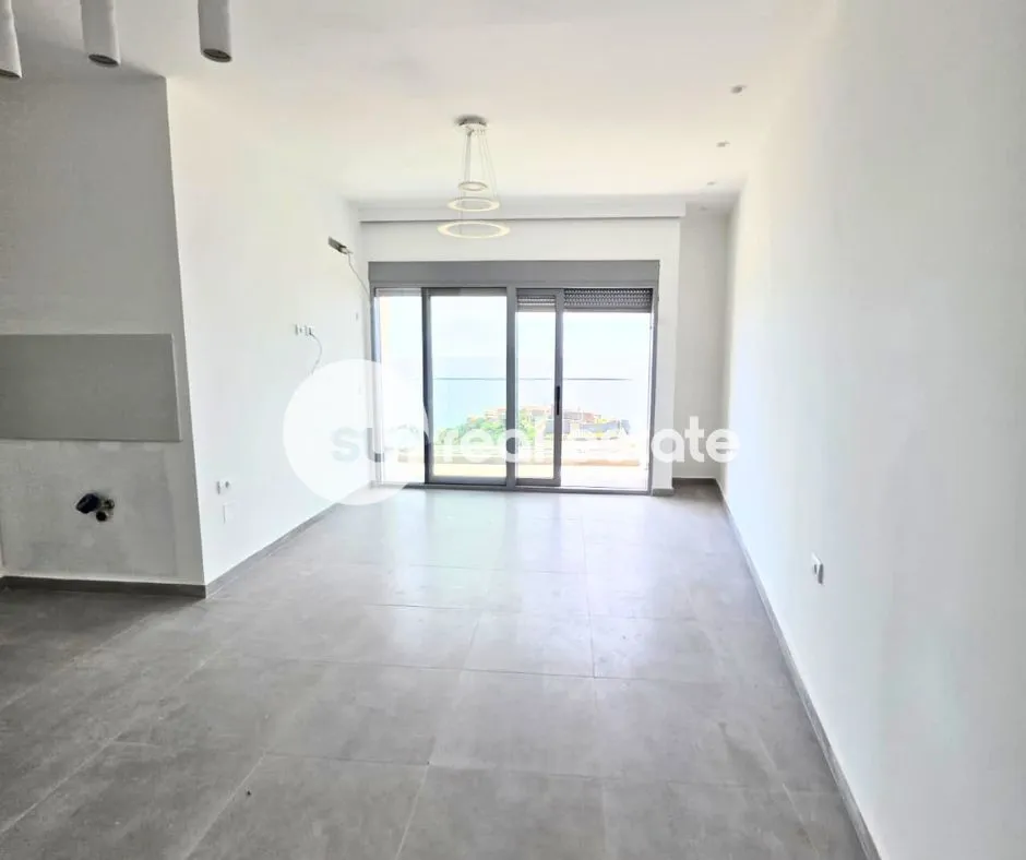 Prodaja, dvosoban stan, 55m², Centar, Ulcinj