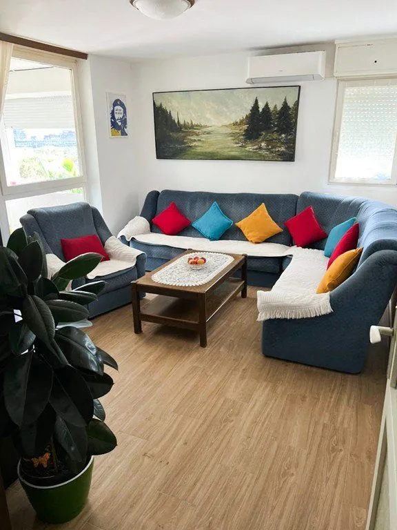 Prodaja, dvosoban stan, 80m², Blok 5, Podgorica