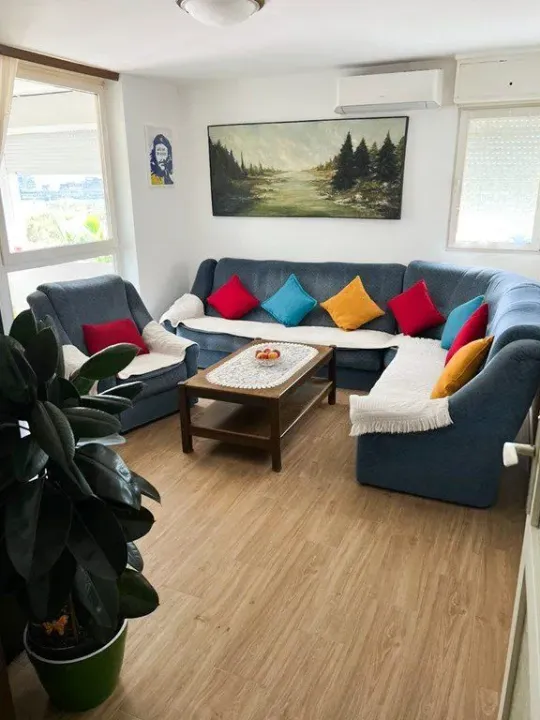 Sale, two bedroom apartment, 80m², Blok 5, Podgorica