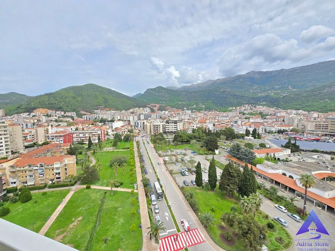 Prodaja, jednosoban stan, 63m², Centar, Budva