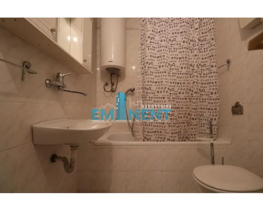 Izdavanje, dvosoban stan, 63m², Stari Grad, Beograd