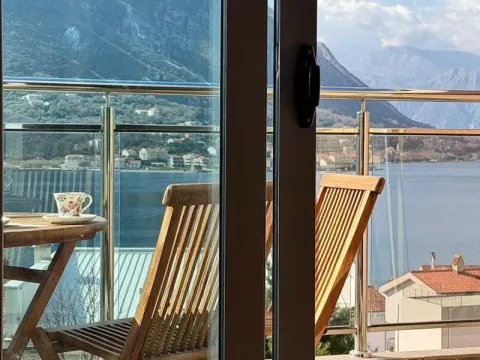 Prodaja, dvosoban stan, 62m², Dobrota, Kotor - image 18