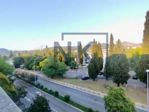 Izdavanje, jednosoban stan, 48m², Preko Morače, Podgorica - image 10