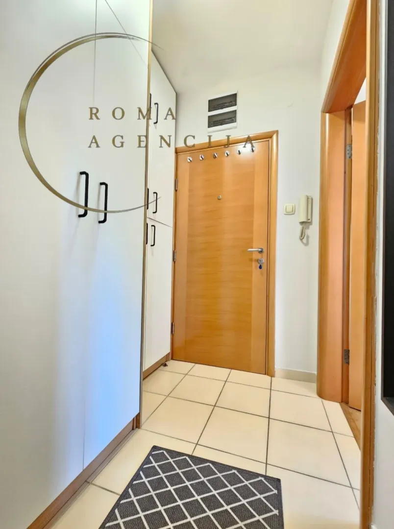 Izdavanje, garsonjera, 30m², Blok 6, Podgorica