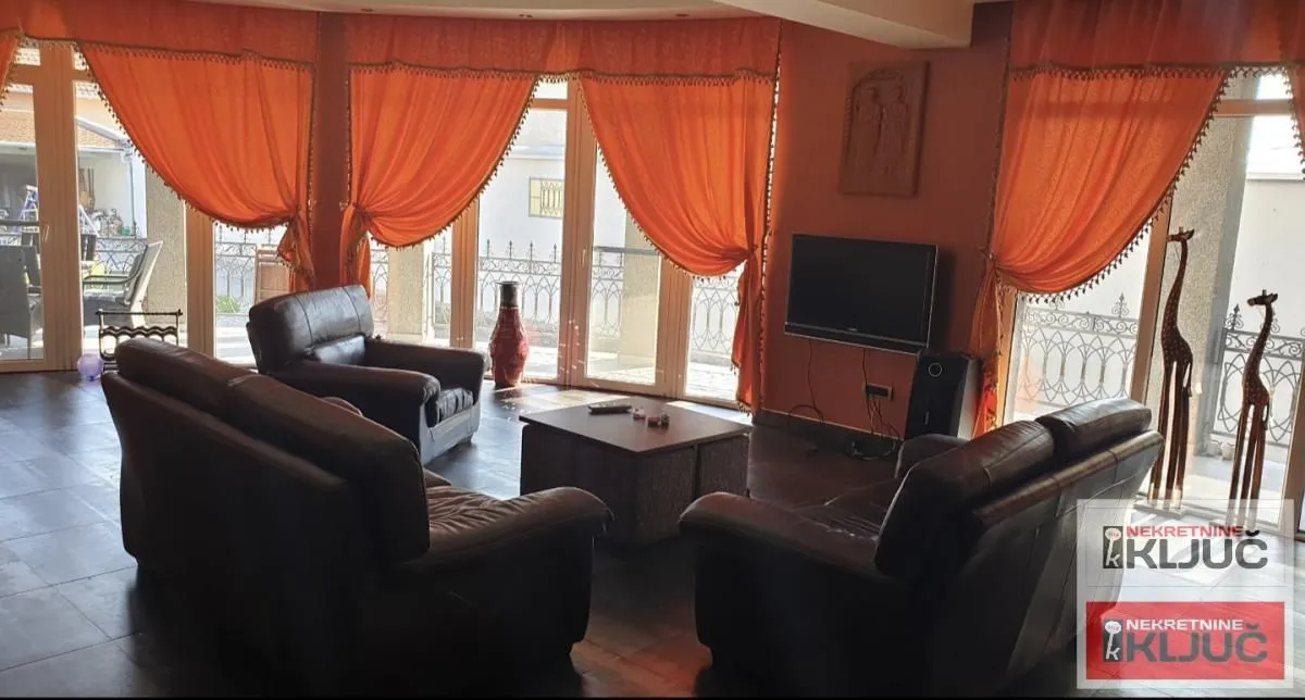 Rent, house, 1000m², Kać, Novi Sad Sve Podlokacije