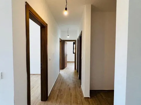 Sale, three bedroom apartment, 100m², Velika Plaža, Ulcinj - image 4