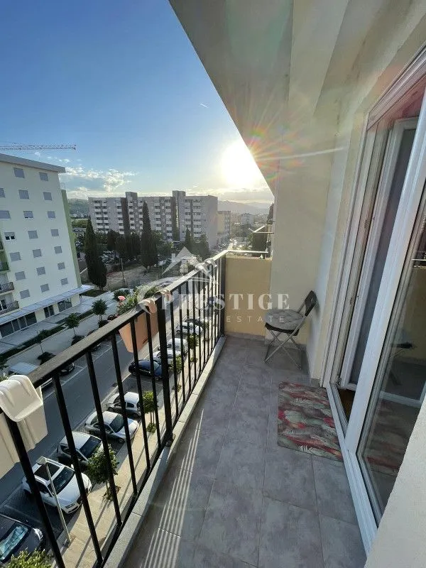 Rent, one bedroom apartment, 40m², Pobrežje, Podgorica