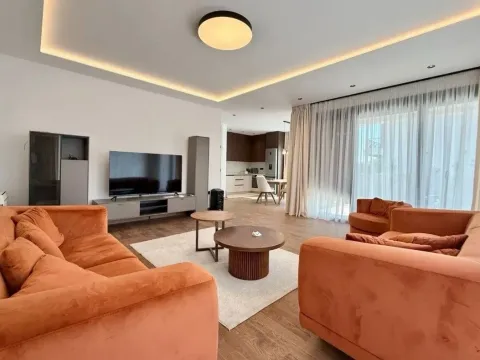 Rent, house, 225m², Gornja Gorica, Podgorica - image 3