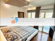 Izdavanje, trosoban stan, 96m², Savski Venac, Beograd - image 9