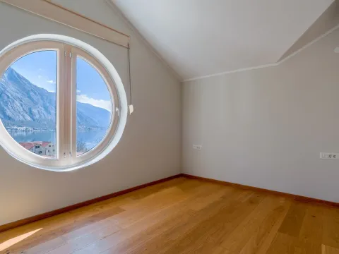 Prodaja, stan, 120m², Kotor, Crna Gora - image 13