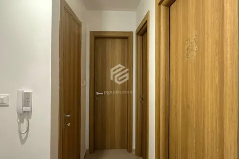 Izdavanje, dvosoban stan, 69m², Ljubović, Podgorica - image 7