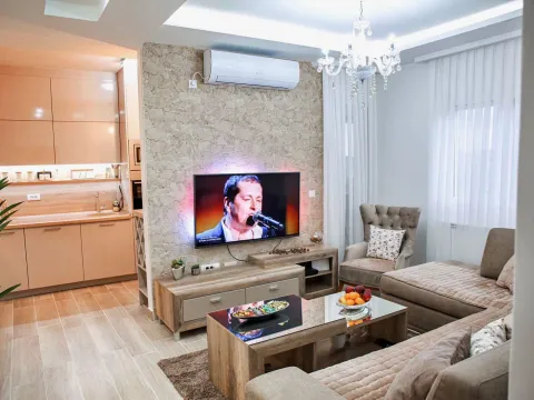 Prodaja, jednosoban stan, 42m², Centar, Žabljak - image 3