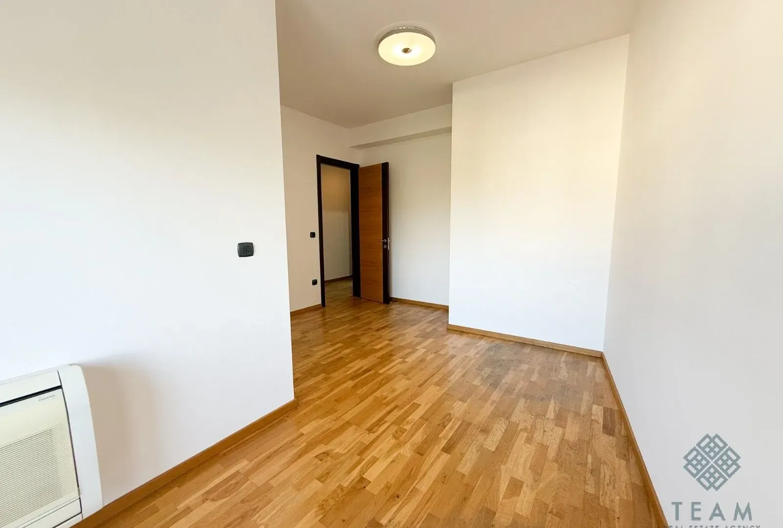 Rent, office space, 90m², Centar, Podgorica