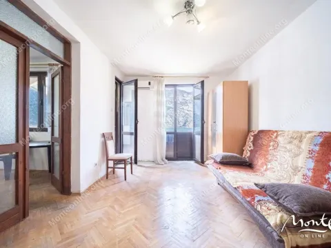 Prodaja, dvosoban stan, 64m², Risan, Kotor - image 3