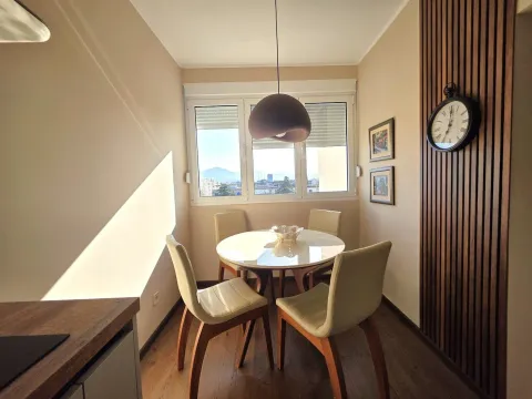 Rent, two bedroom apartment, 75m², Preko Morače, Podgorica - image 2