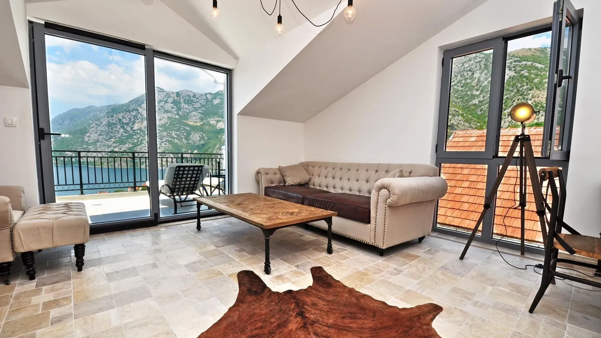 Sale, two bedroom apartment, 82m², Risan, Kotor