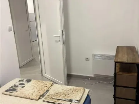 Rent, one bedroom apartment, 50m², Voždovac Sve Podlokacije, Beograd - image 8