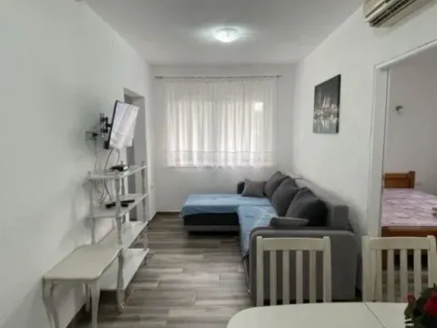 Rent, one bedroom apartment, 35m², Marići, Tivat - image 3