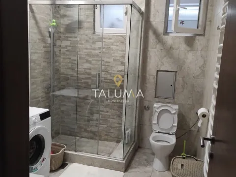 Izdavanje, dvosoban stan, 96m², Centar, Podgorica - image 6