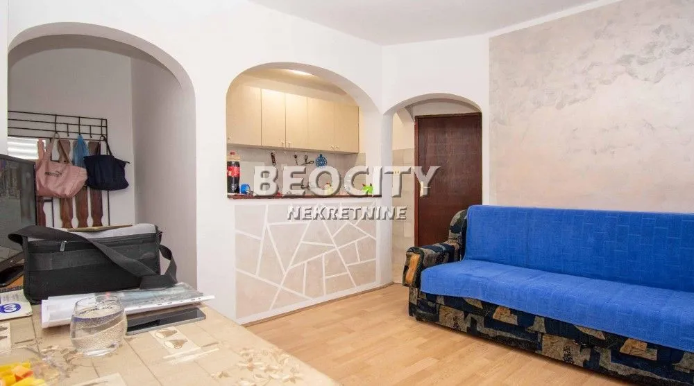Prodaja, dvosoban stan, 38m², Bele Vode, Beograd