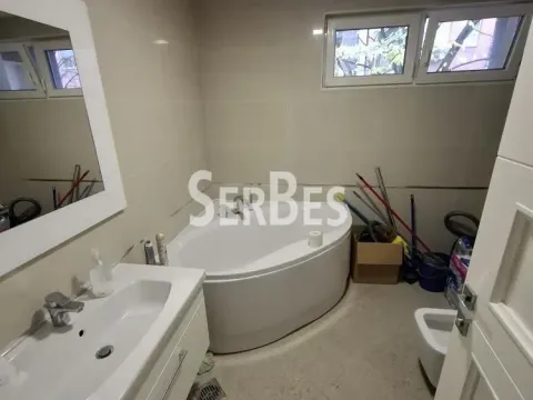 Izdavanje, stan, 150m², Socijalno, Novi Sad Sve Podlokacije - image 20