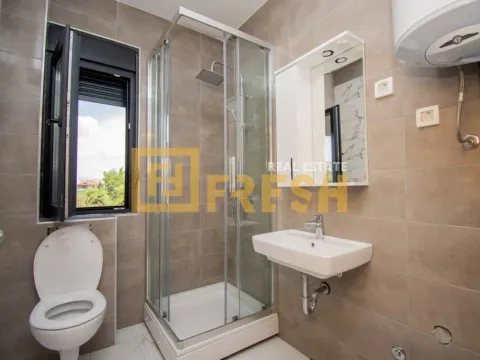 Prodaja, dvosoban stan, 67m², Tološi, Podgorica - image 4