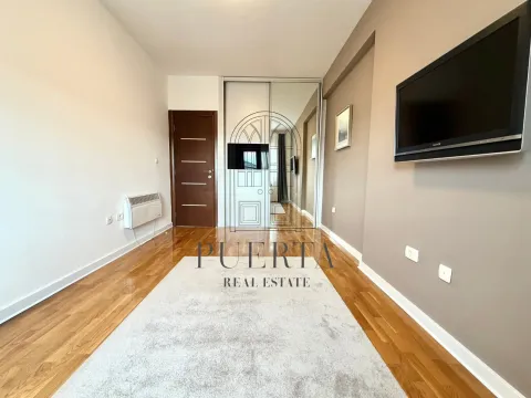 Izdavanje, dvosoban stan, 90m², Preko Morače, Podgorica - image 17
