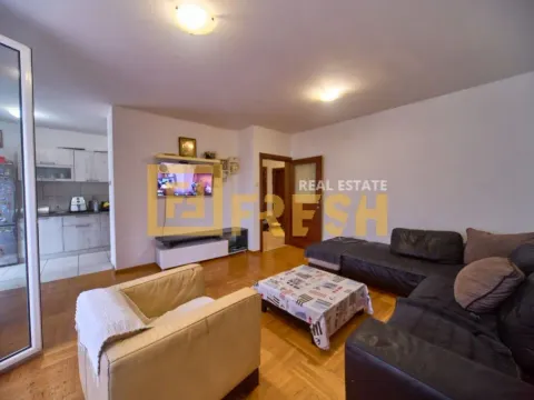 Prodaja, dvosoban stan, 73m², Blok 9, Podgorica - image 2