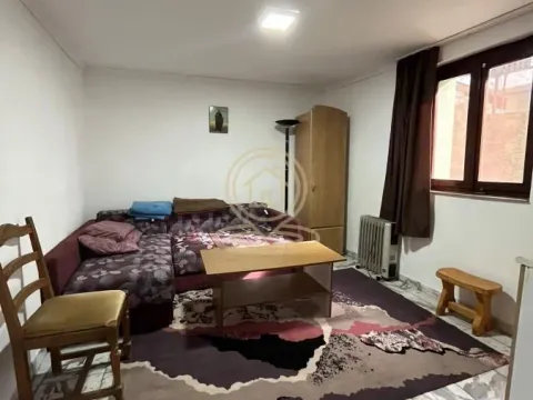 Izdavanje, jednosoban stan, 30m², Vrnjačka Banja, Srbija - image 1