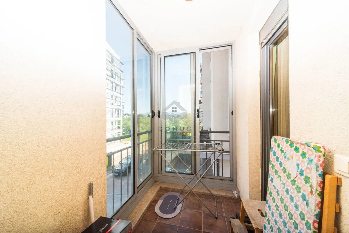 Prodaja, dvosoban stan, 81m², Krivi Most, Podgorica