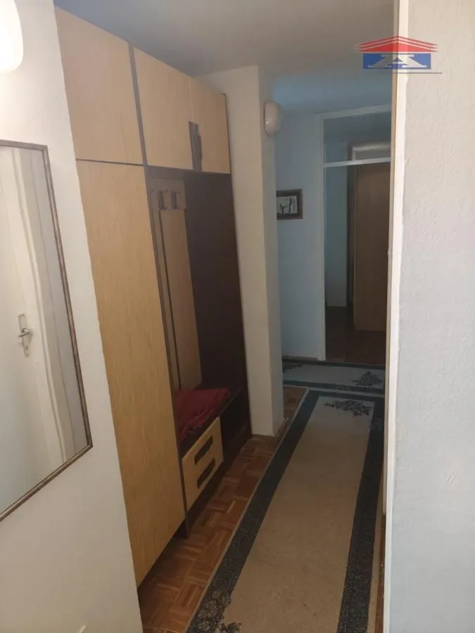 Izdavanje, trosoban stan, 80m², Novo naselje, Novi Sad