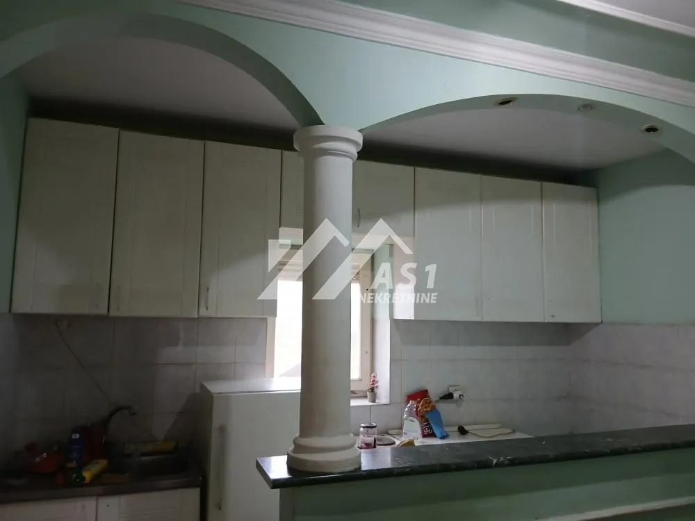 Rent, house, 395m², Sajlovo, Novi Sad Sve Podlokacije