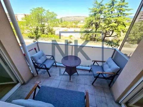 Rent, two bedroom apartment, 70m², City Kvart, Podgorica - image 14