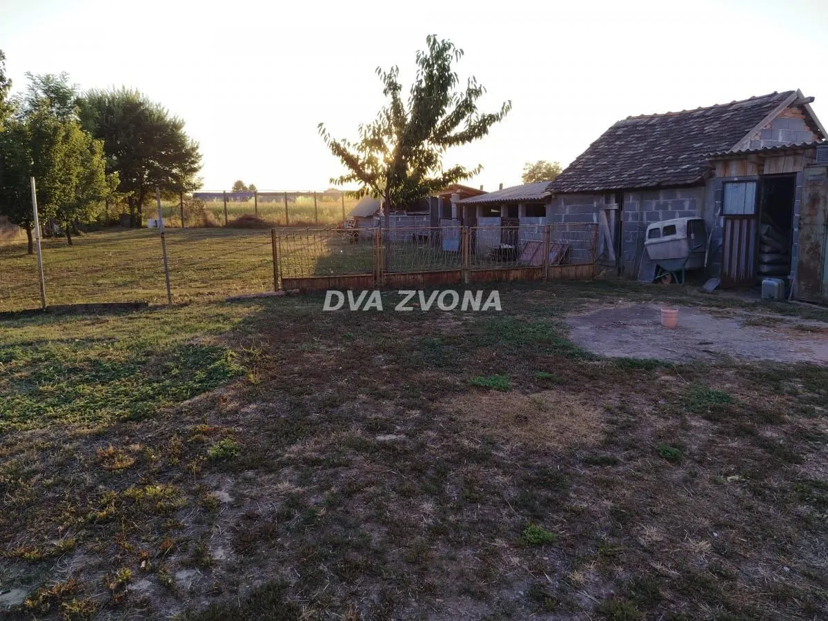 Prodaja, kuća, 72m², Krčedin, Inđija